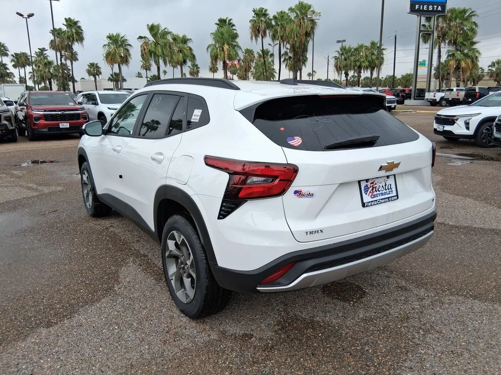 2026 Chevrolet Trax LT - Photo 4