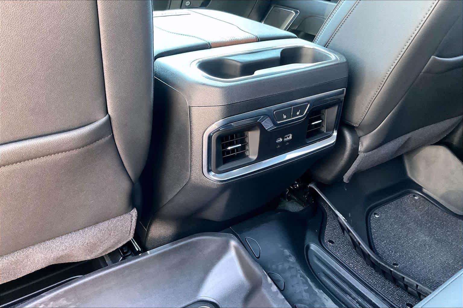 Used 2025 Summit White Chevrolet High Country image 33