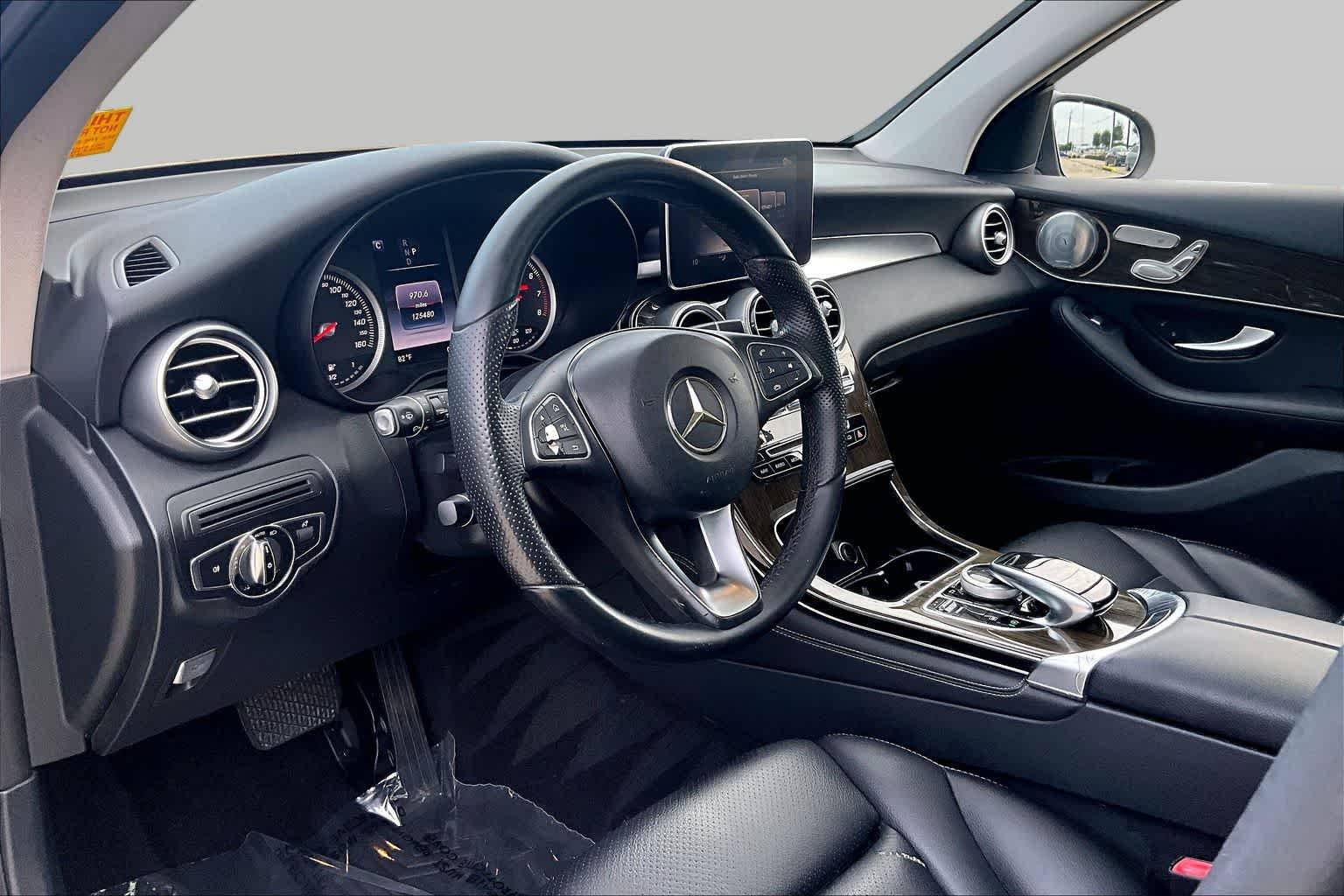 Used 2016 Black Mercedes-Benz GLC 300 image 16