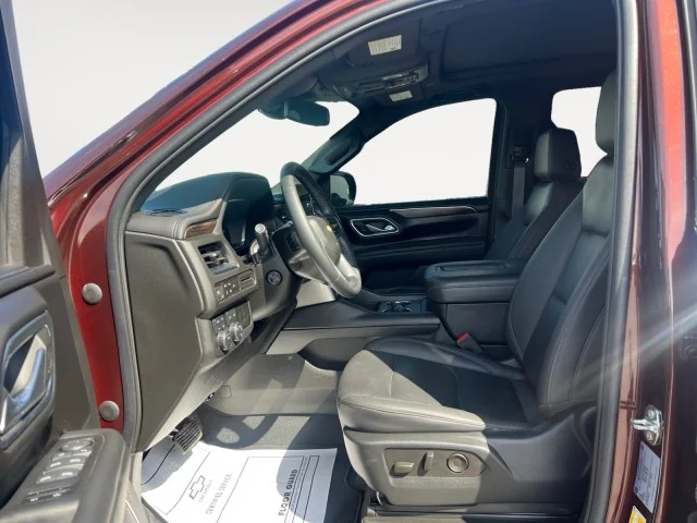 Used 2023 Auburn Metallic Chevrolet LT image 9