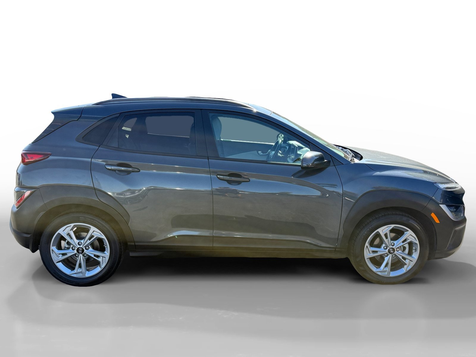 Used 2022 Thunder Gray Hyundai SEL image 6