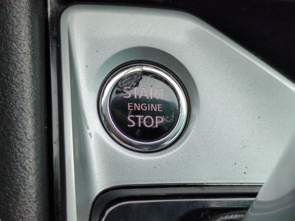 Used 2024  Nissan 2.5 SV image 25