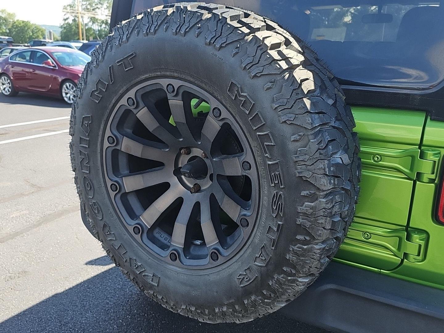 Used 2018 Mojito! Clearcoat Jeep Sport image 29