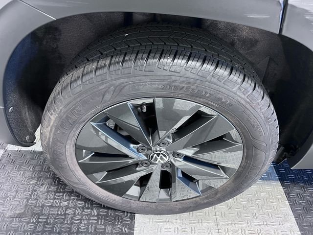 Certified Used 2024 White Volkswagen 1.5T S image 14