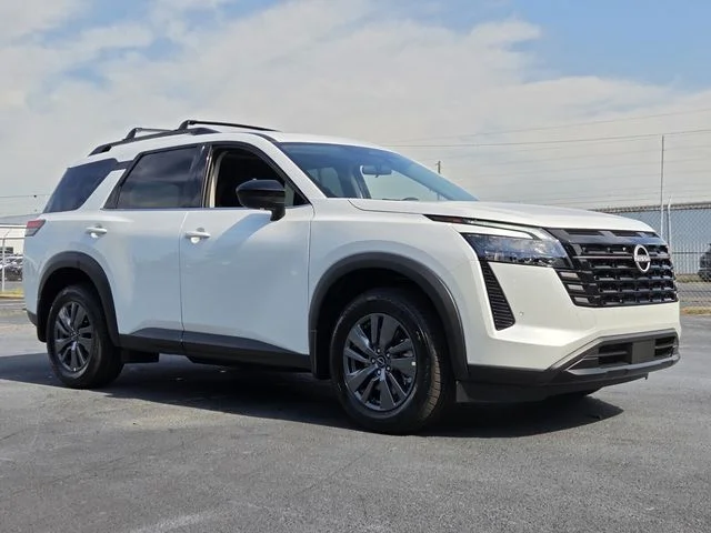 New 2026 Everest White Pearl TriCoat Nissan SV image 7