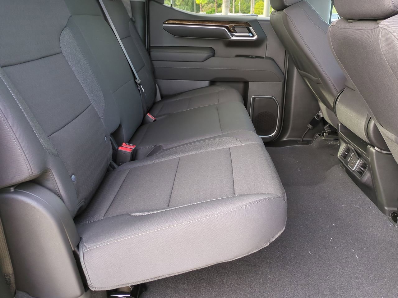 2026 GMC Sierra 1500 SLE - Photo 26