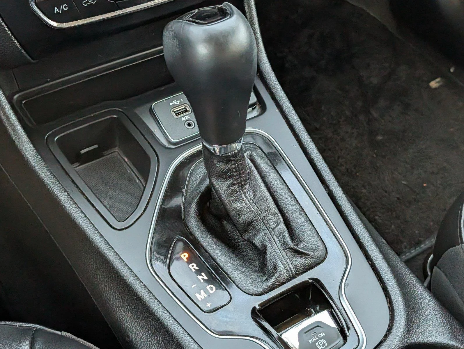 Used 2021 Bright White Clearcoat Jeep Altitude image 19