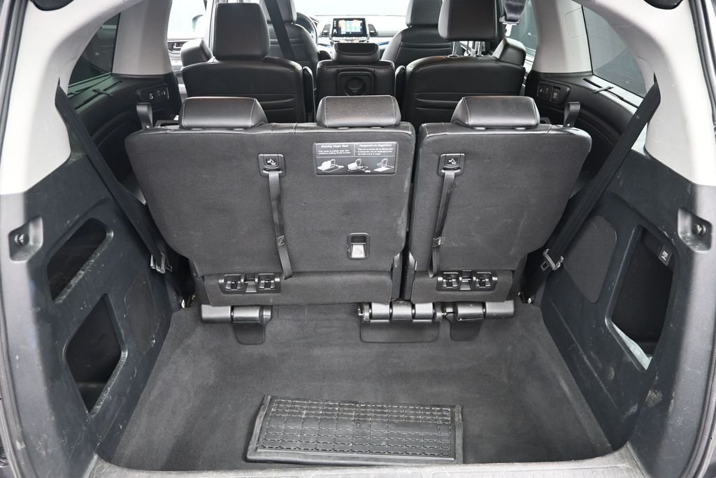 Used 2023  Honda Touring image 9