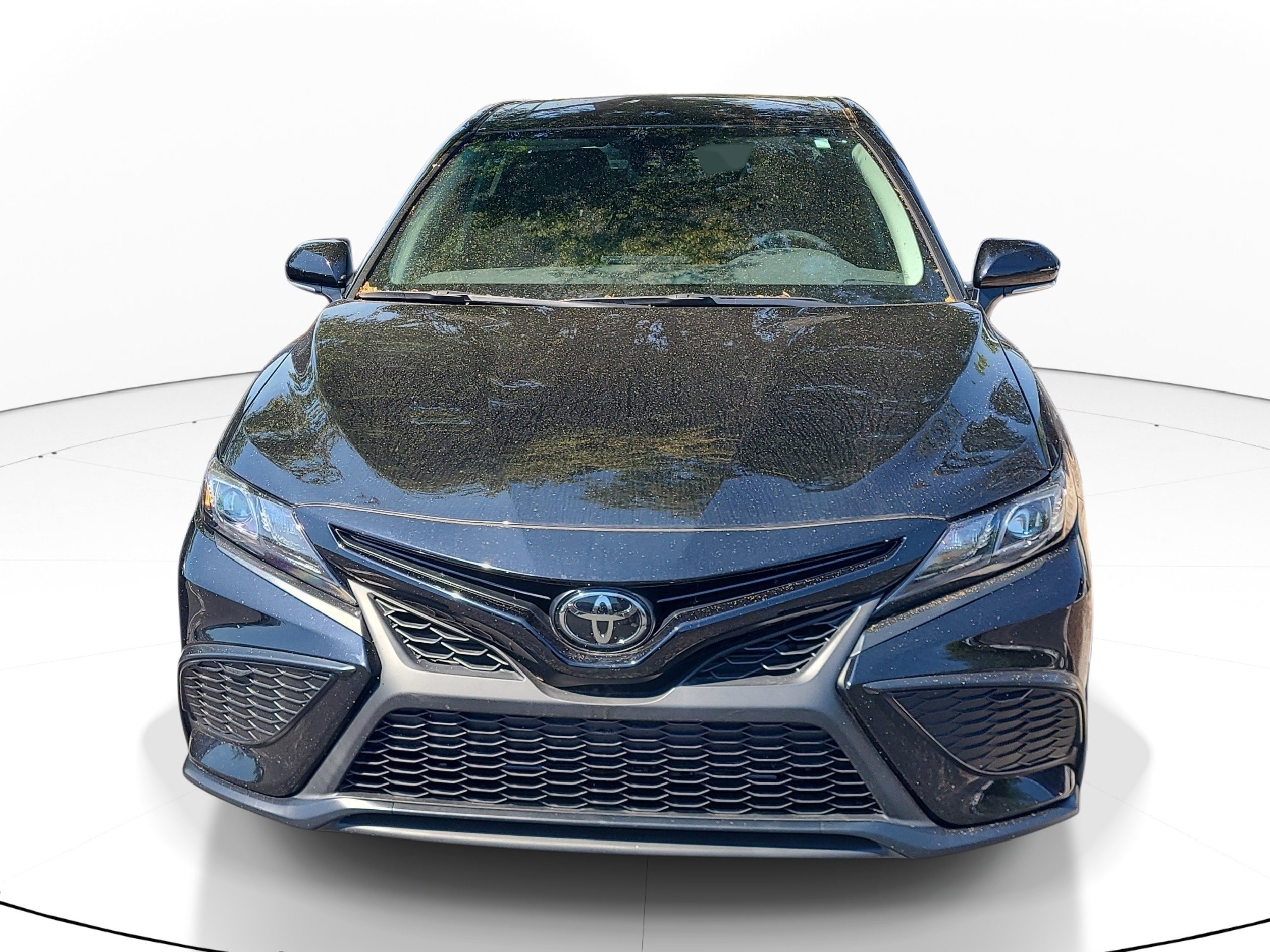 Used 2024  Toyota  image 1