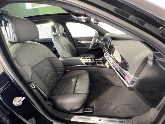 New 2026 Black BMW 740i image 42