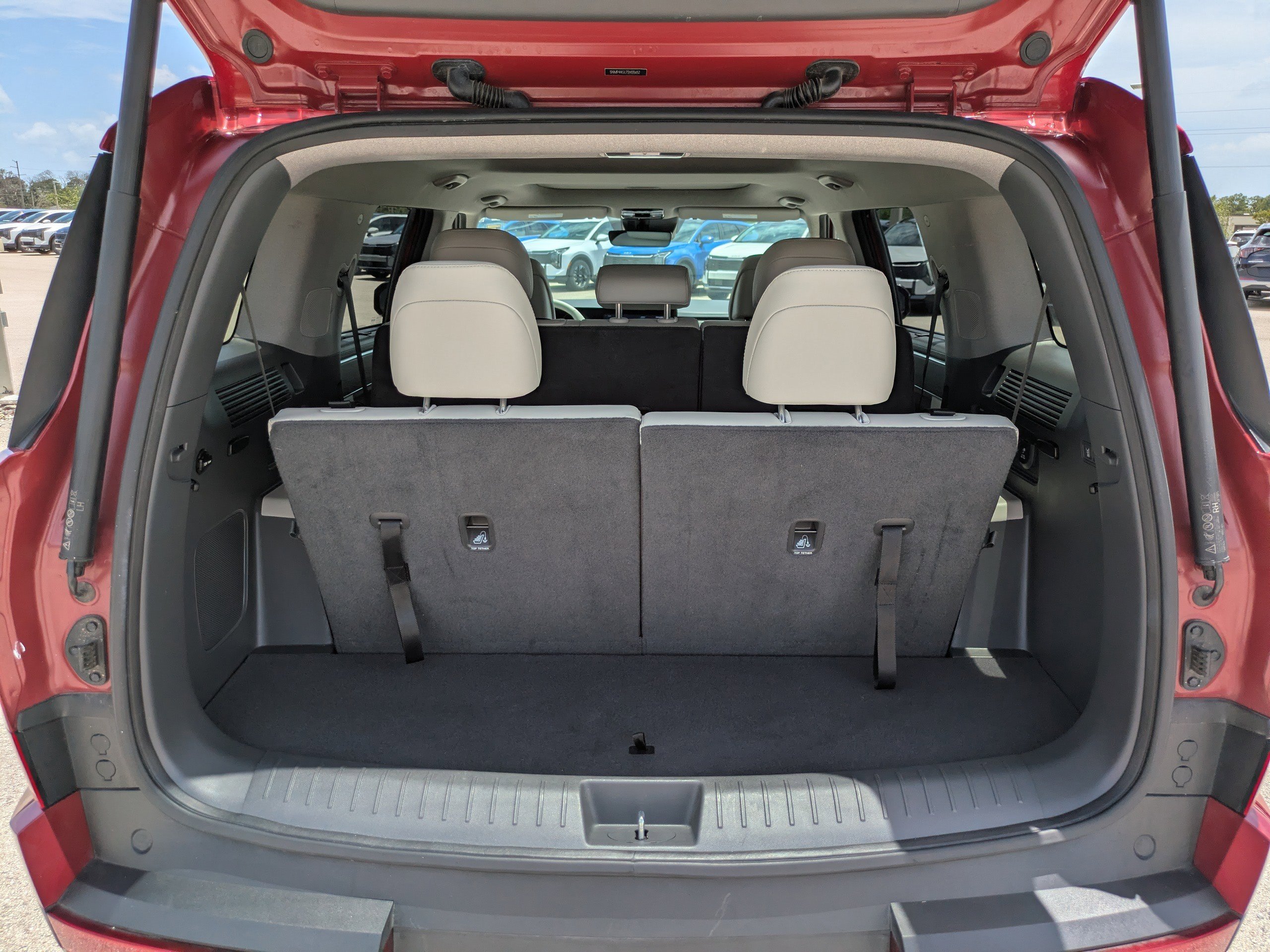 Used 2025 Ultimate Red Hyundai Limited image 13