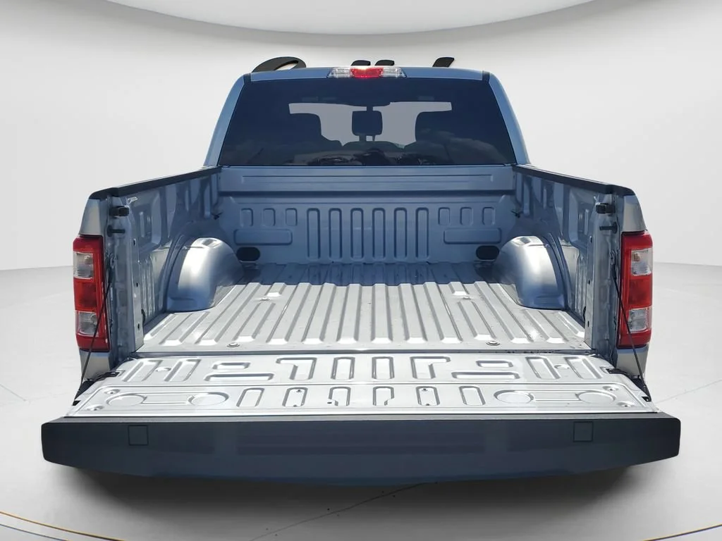 Used 2022 Silver Ford XL image 9