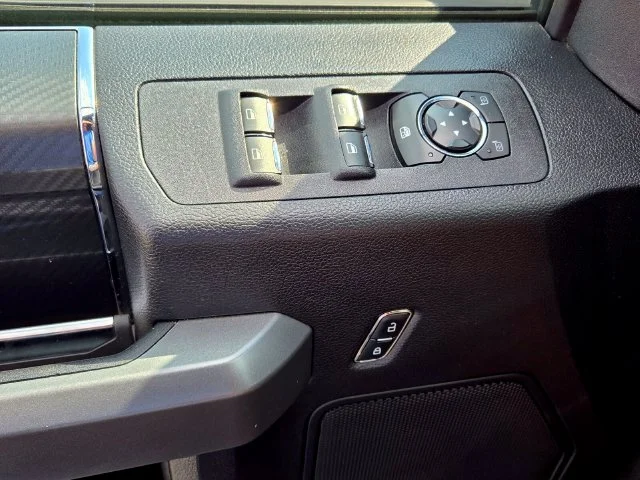 Used 2018 Blue Ford XLT image 30