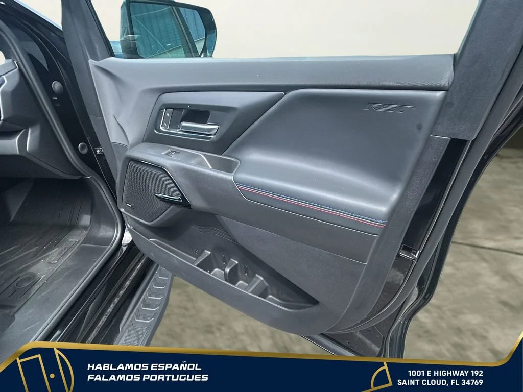Used 2025 Black Chevrolet RST - Max Range image 30