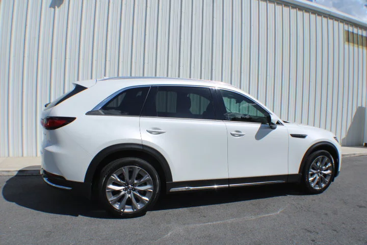 Used 2024 White Mazda 3.3 Turbo Premium image 2