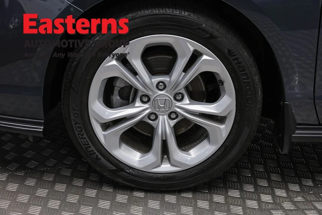 Used 2024 Gray Honda LX image 31