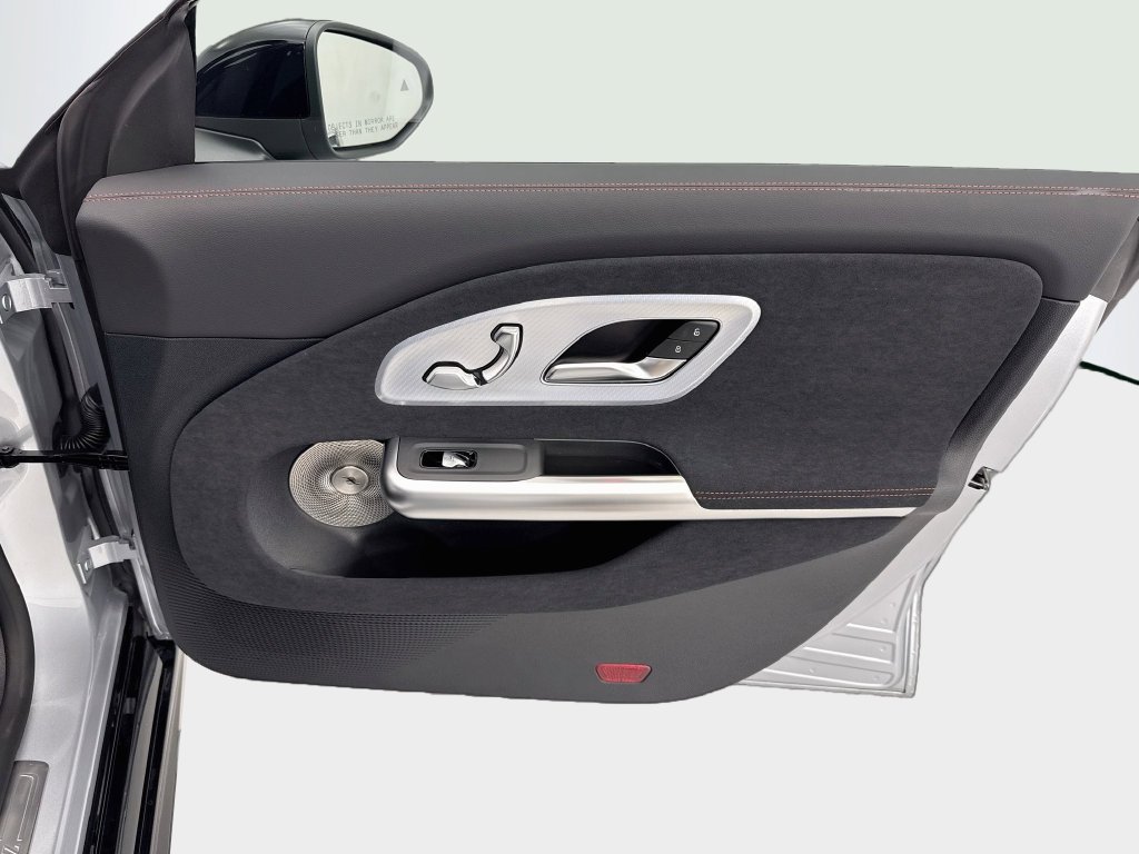 New 2027 Cirrus Silver Metallic Mercedes-Benz CLA 220 image 24