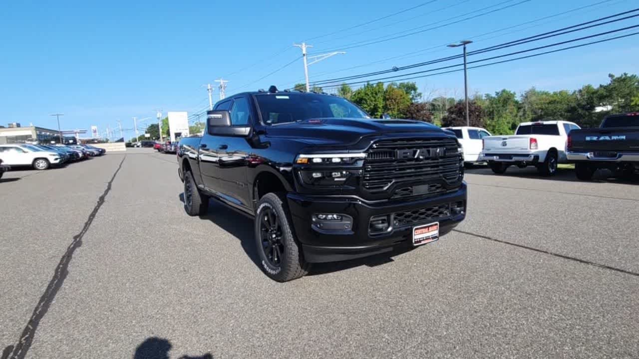 New 2026 Diamond Black Crystal Pearlcoat Ram Laramie image 6