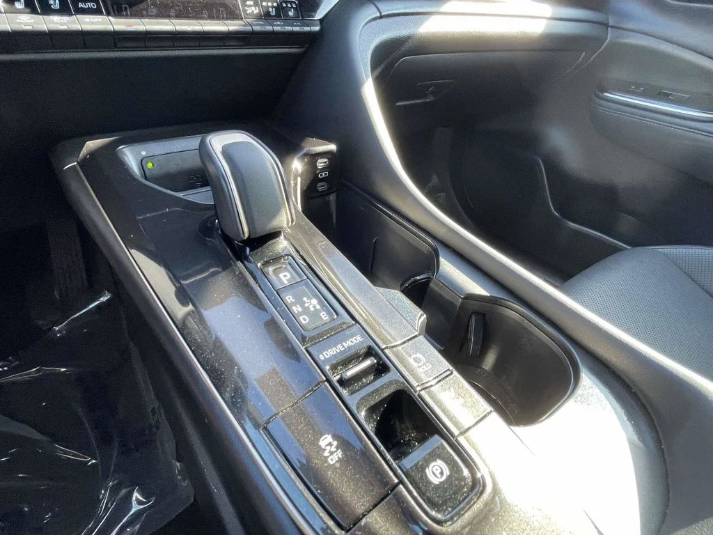 Used 2026 White Toyota XLE image 40