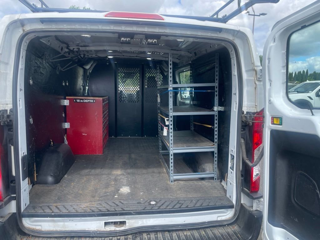 Used 2019 Oxford White Ford Base image 7