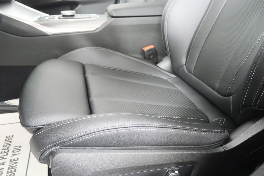 Used 2026 Dravit Grey Metallic BMW 330i image 9