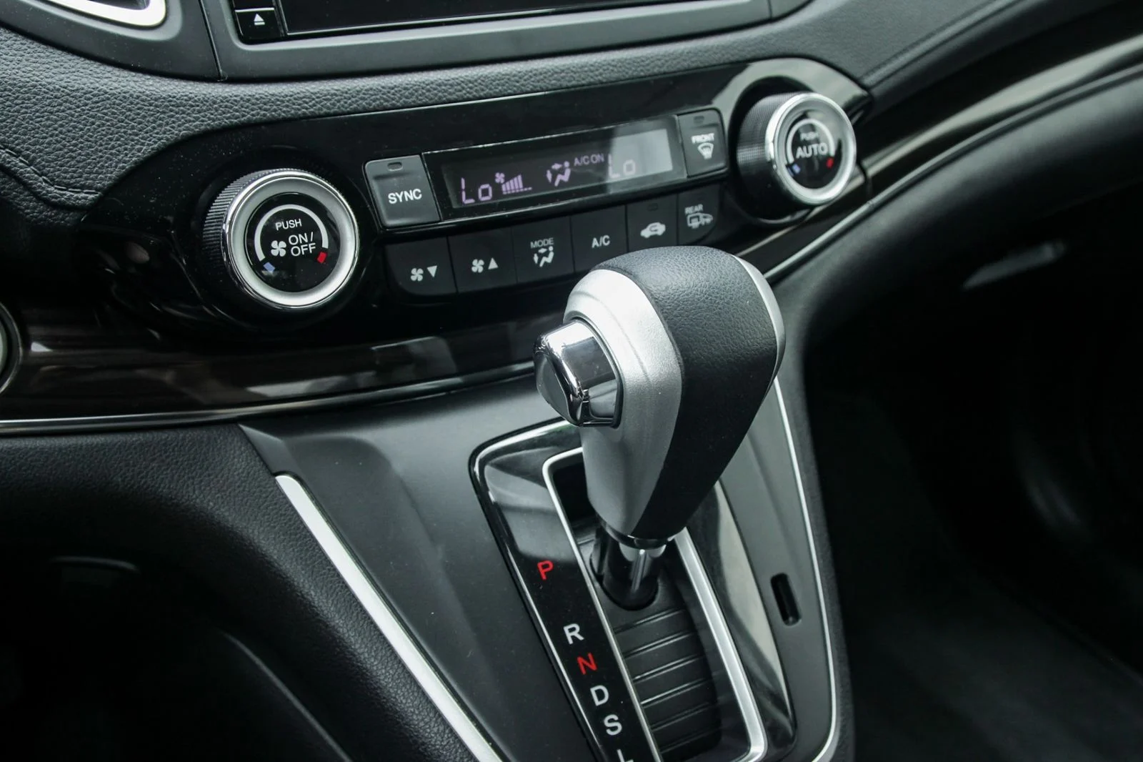 Used 2016  Honda EX image 15