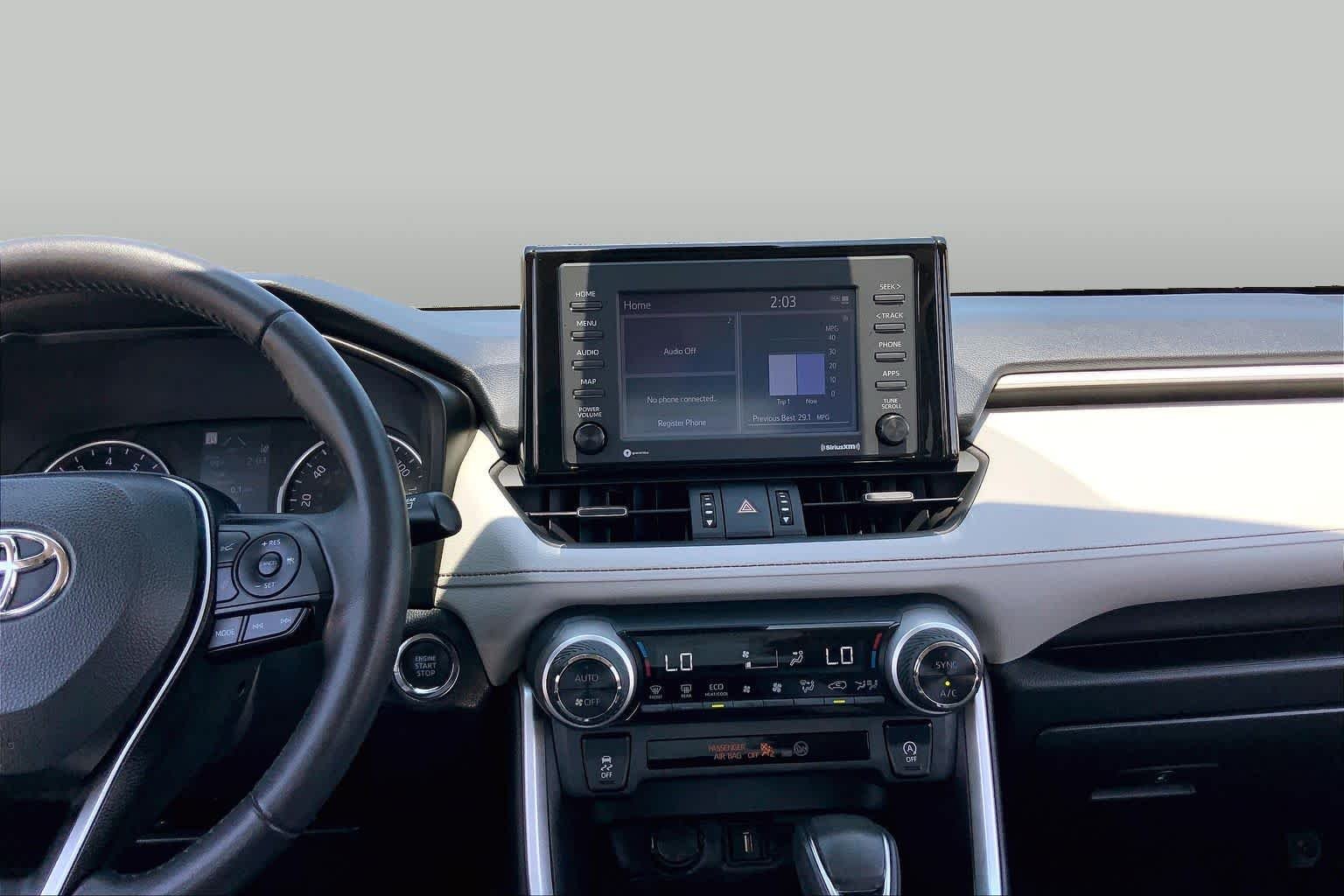 Used 2022 Silver Sky Metallic Toyota XLE Premium image 7