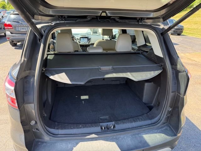 Used 2018 Magnetic Metallic Ford SEL image 5