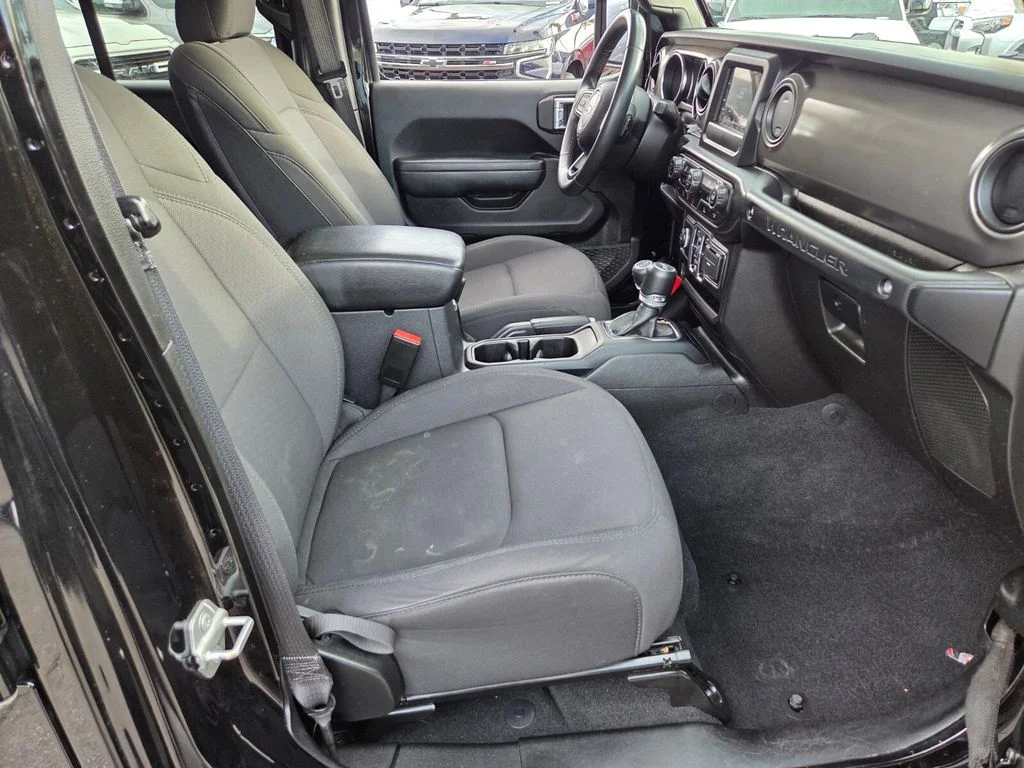 Used 2022 Black Jeep Unlimited High Tide image 20