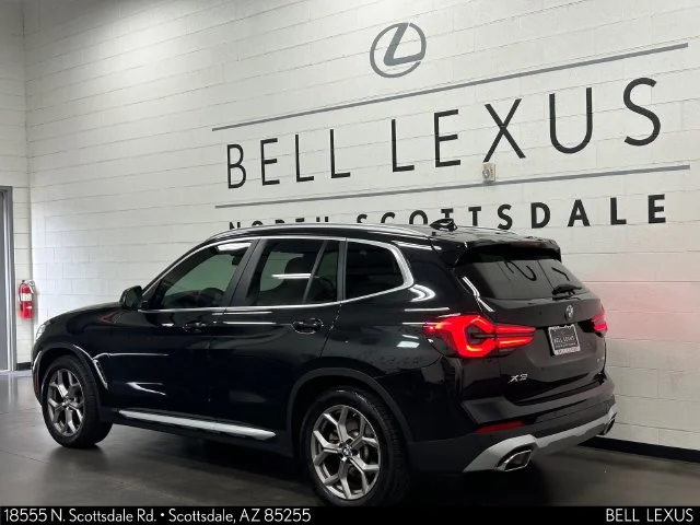 Used 2023 Black BMW xDrive30i image 4