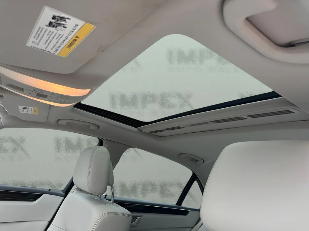 Used 2014  Mercedes-Benz E 250 image 13