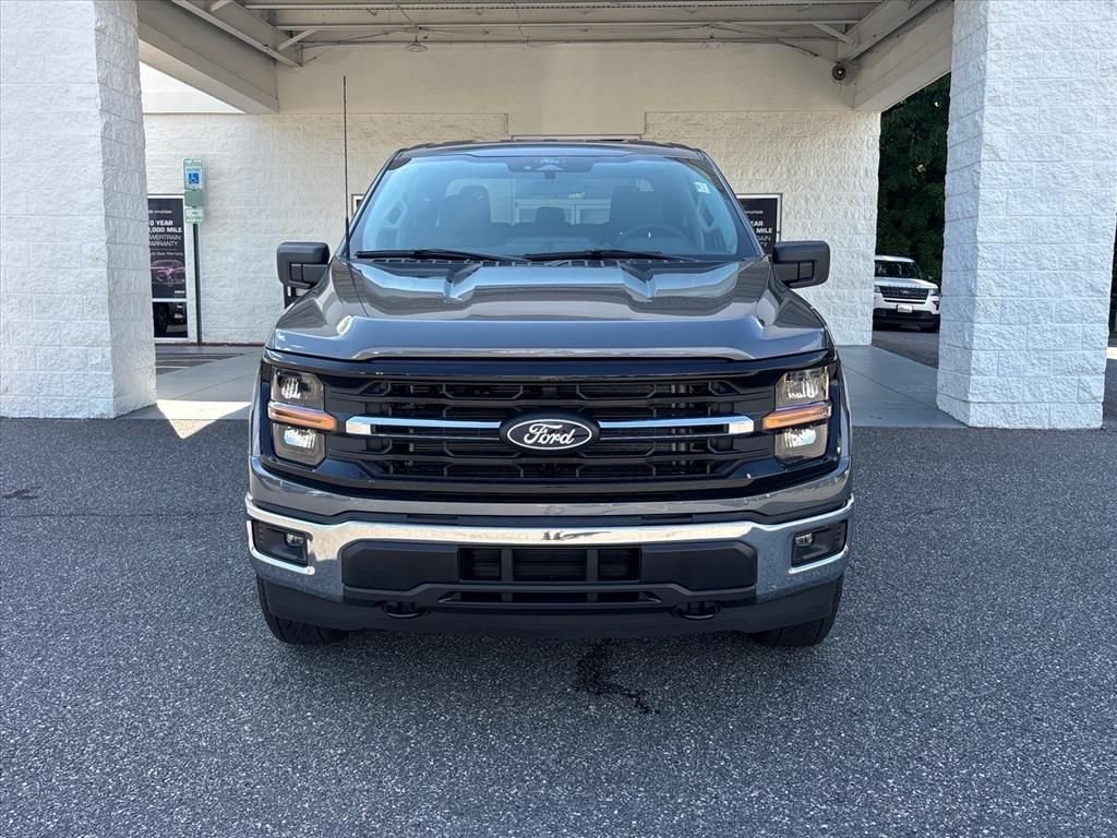 New 2026 Carbonized Gray Metallic Ford XLT image 22