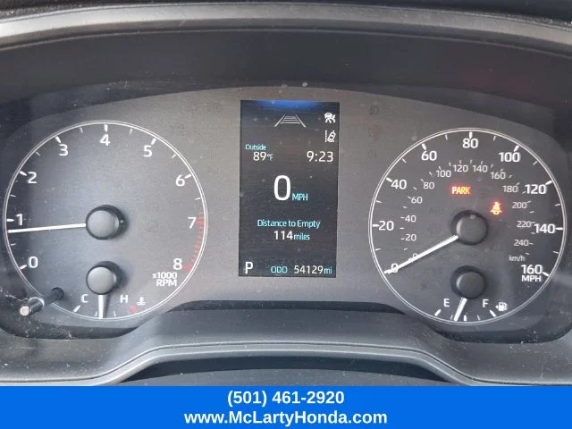 Used 2025 White Toyota LE image 30