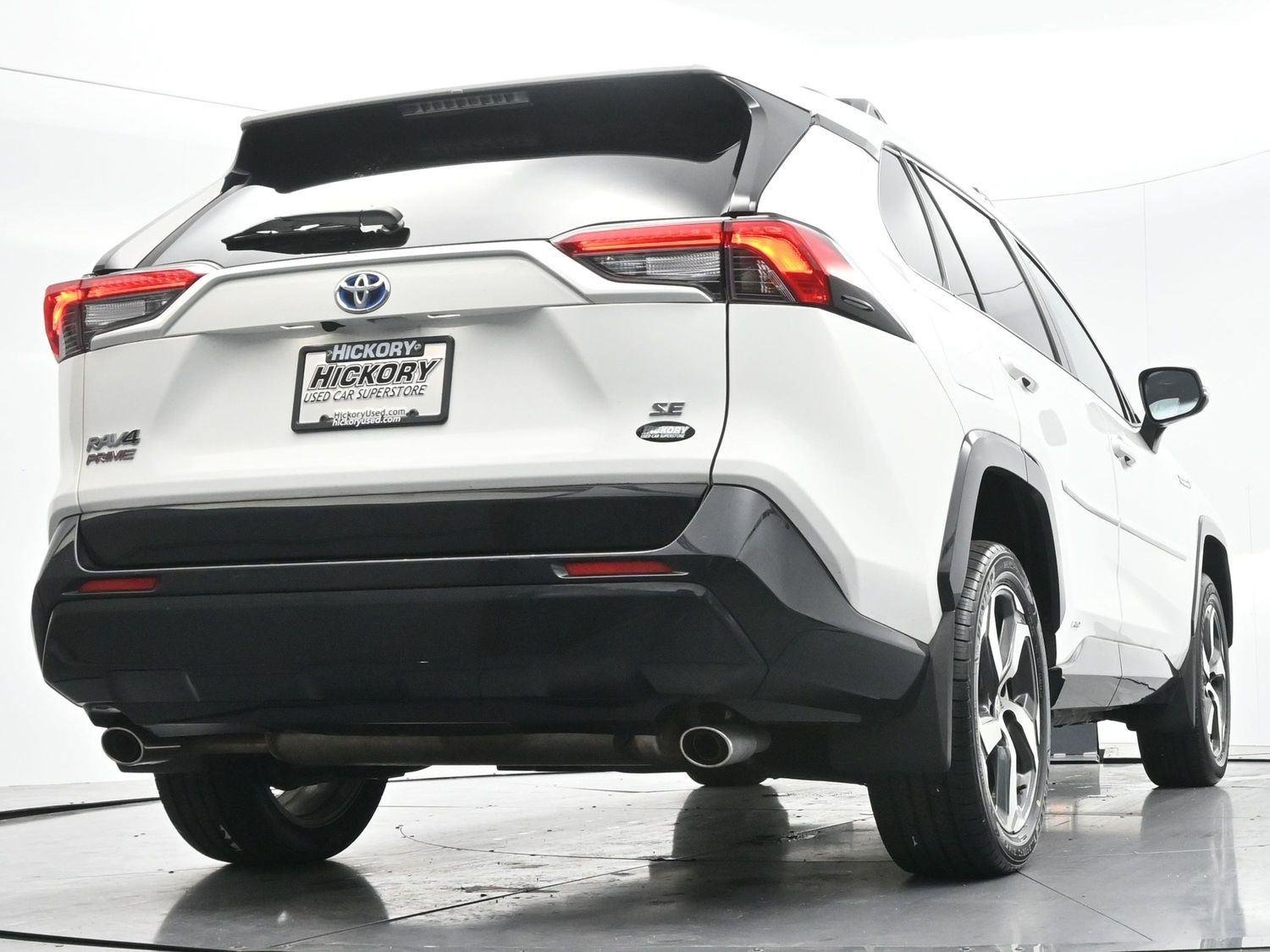 Used 2024 Ice Cap Toyota SE image 49
