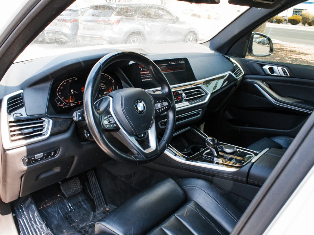 Used 2019 Alpine White BMW xDrive40i image 8