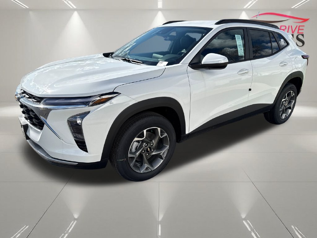 Used 2026 White Chevrolet LT image 3
