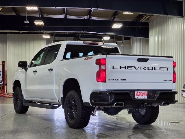 Used 2024 Summit White Chevrolet Custom Trail Boss image 5