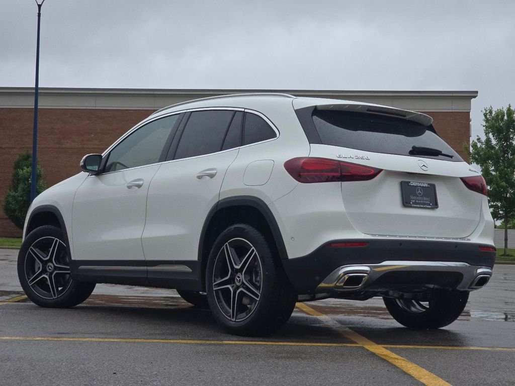 New 2026 Polar White Mercedes-Benz GLA 250 image 14