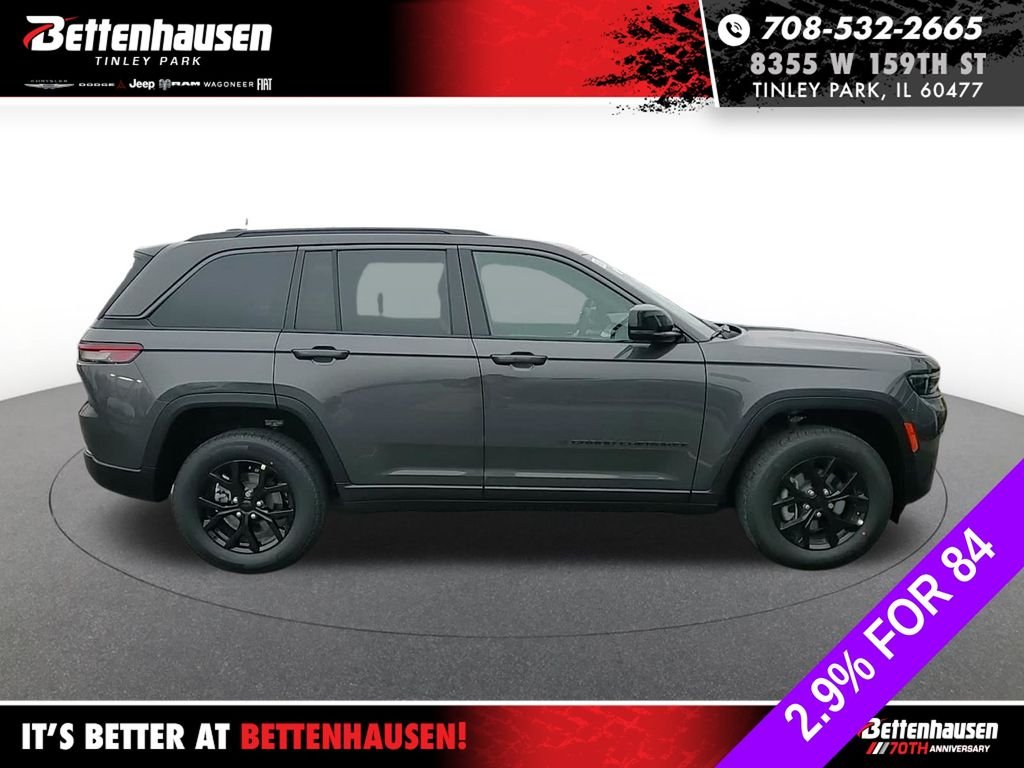 New 2026 Baltic Gray Metallic Clear-Coat Exterior Paint Jeep Altitude image 4