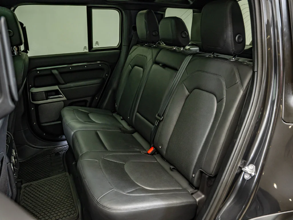 Used 2024 Gray Land Rover S image 41