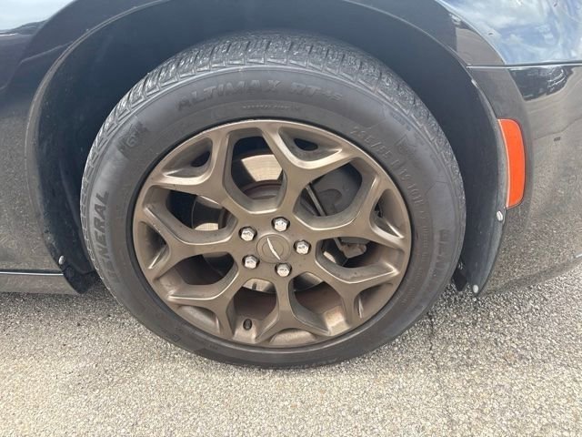 Used 2016 Chrysler 300 S with VIN 2C3CCAGG4GH296101 for sale in Centerville, OH