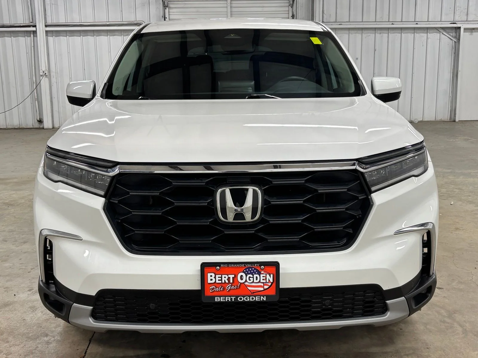 Used 2024 Gray Honda EX-L image 2