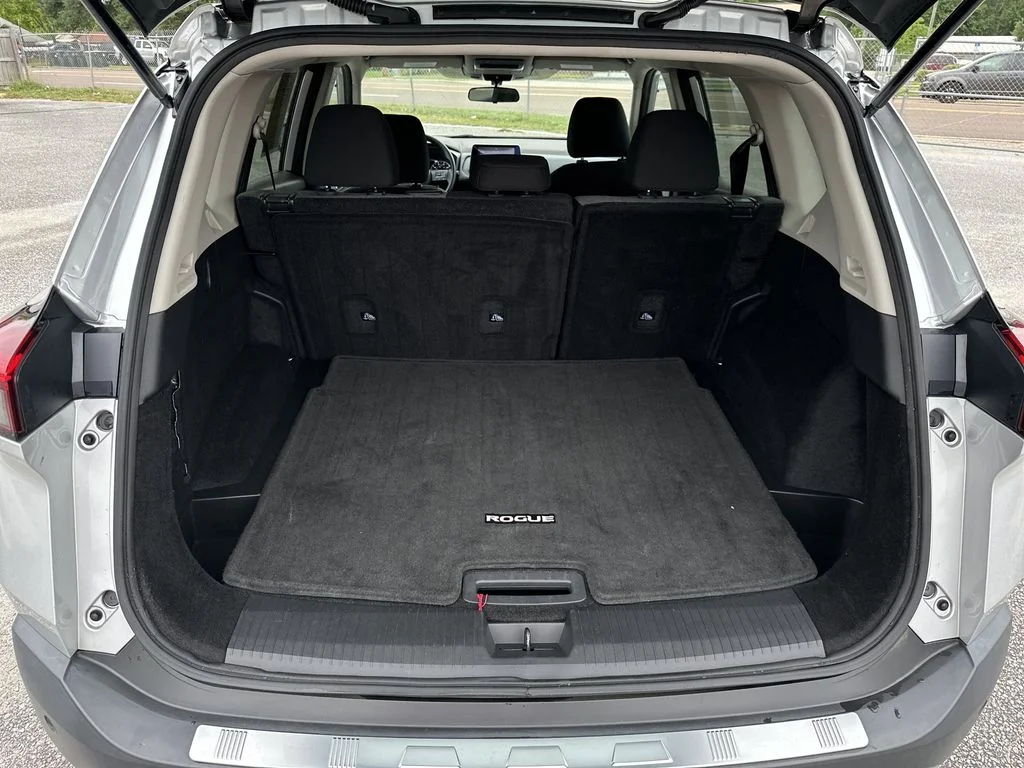2023 Nissan Rogue SV - Photo 32