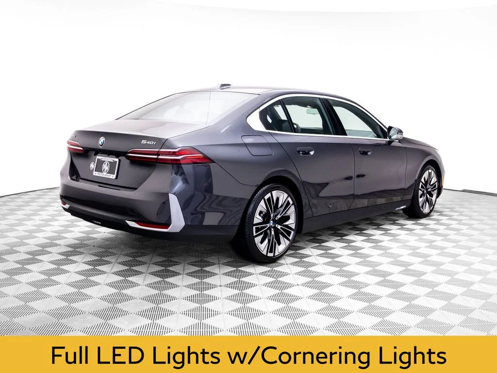 Used 2024 Gray BMW 540i xDrive image 5