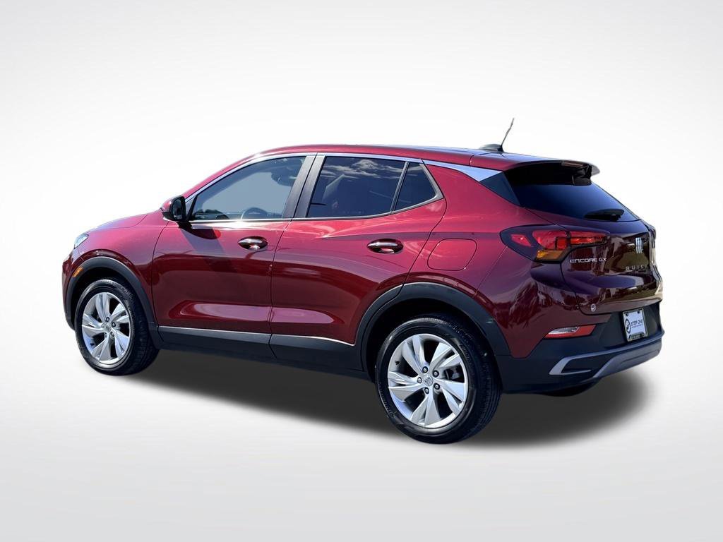 Used 2025 Red Buick Preferred image 5