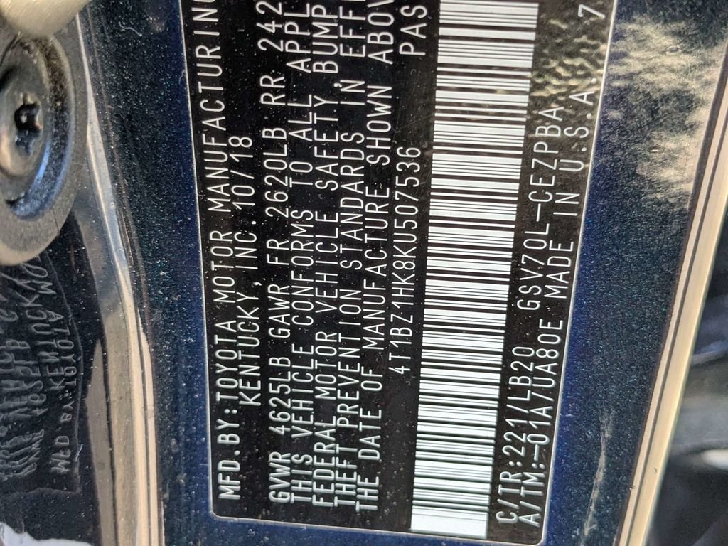 Used 2019 Blue Toyota XSE V6 image 18