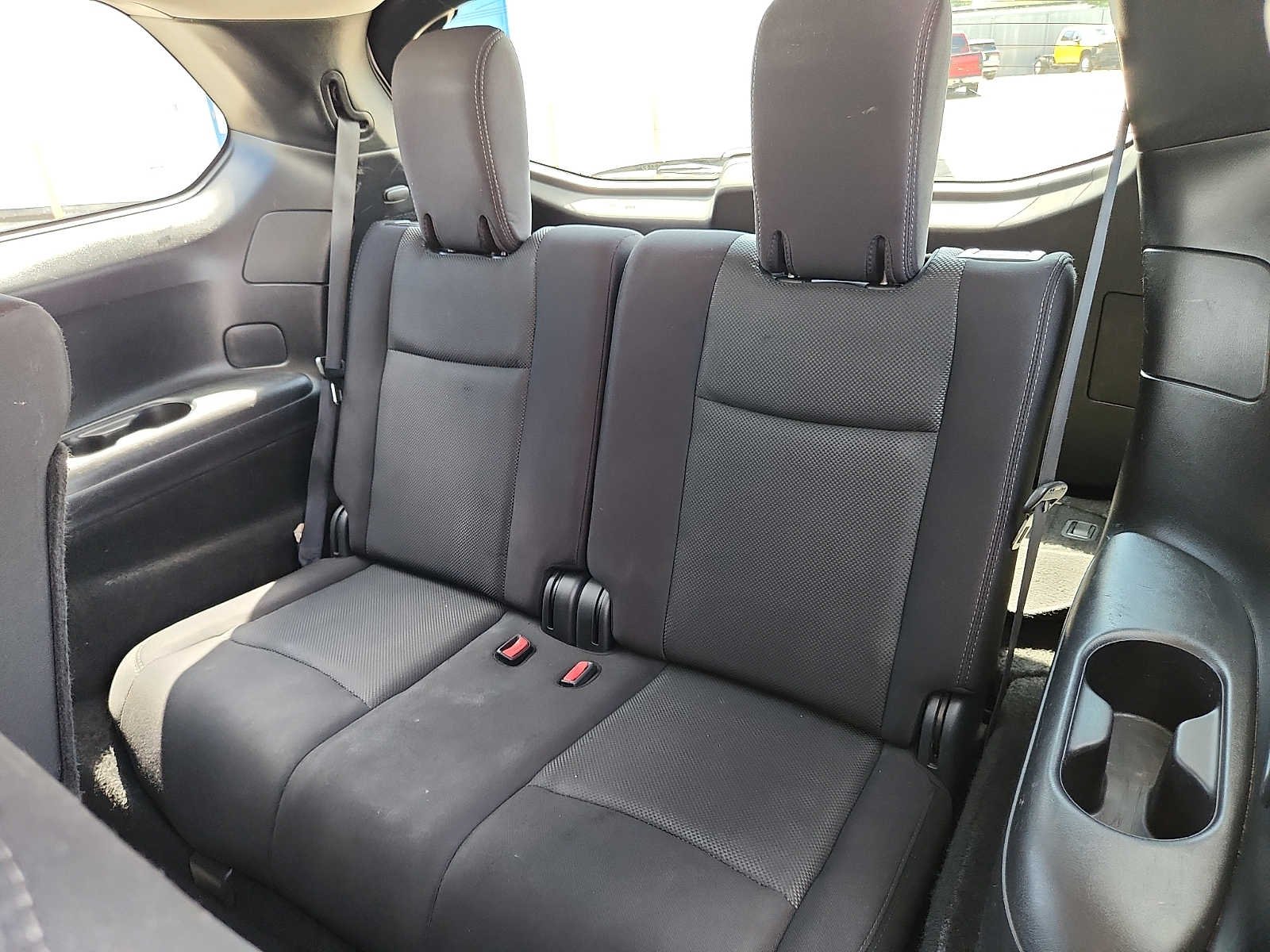 Used 2019 White Nissan S image 10