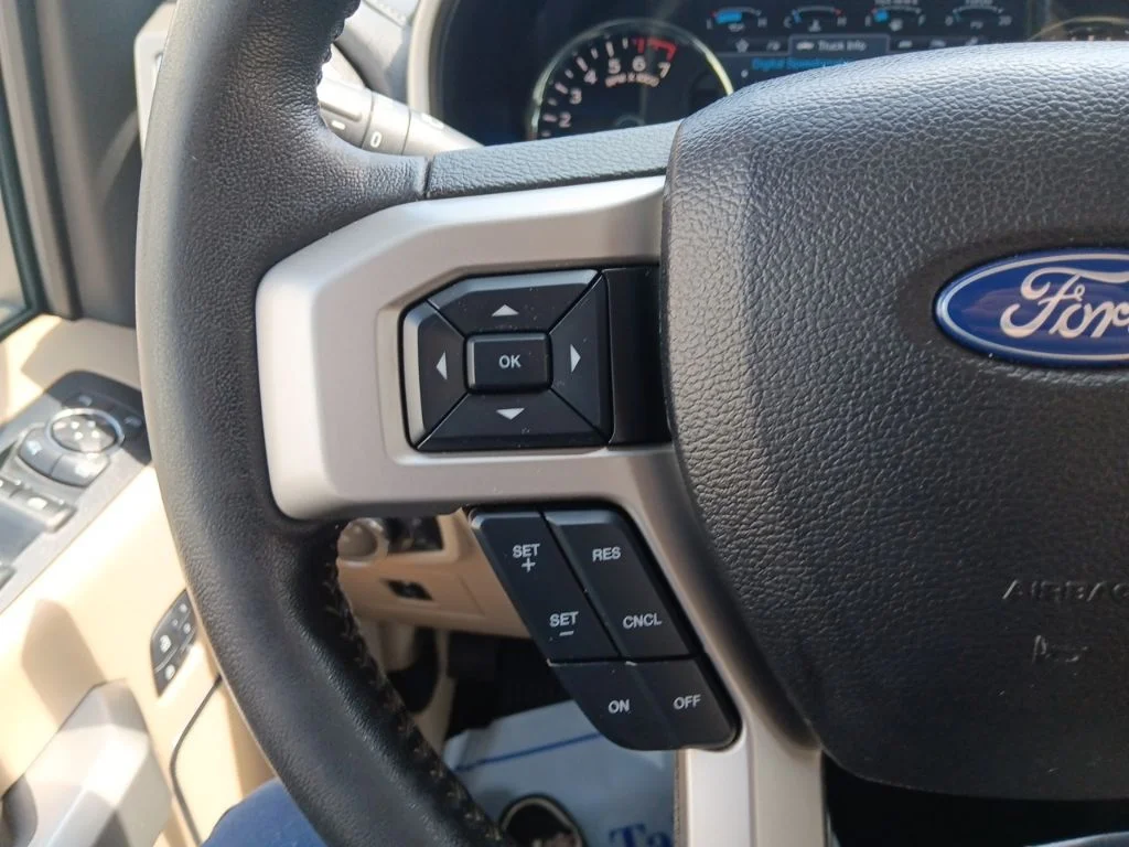 Used 2017 Bronze Fire Metallic Ford Lariat image 20