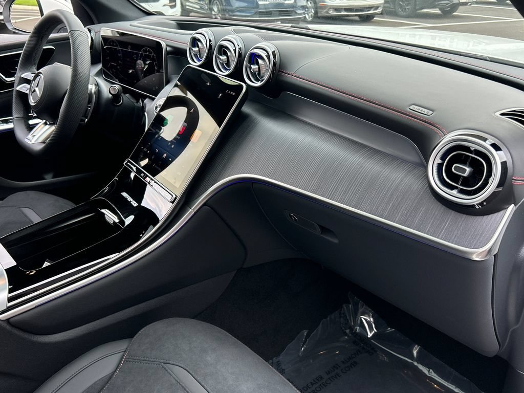 New 2026 Polar White Mercedes-Benz AMG® GLC 43 4MATIC SUV image 28
