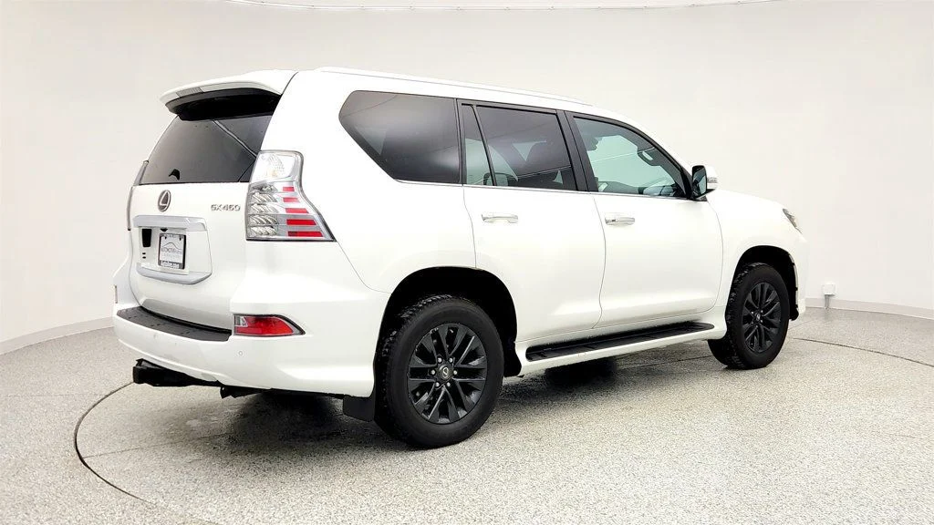Used 2023 Eminent White Pearl Lexus GX 460 Premium 4WD with Plus Package, Tow Hitch & Heated SW image 5